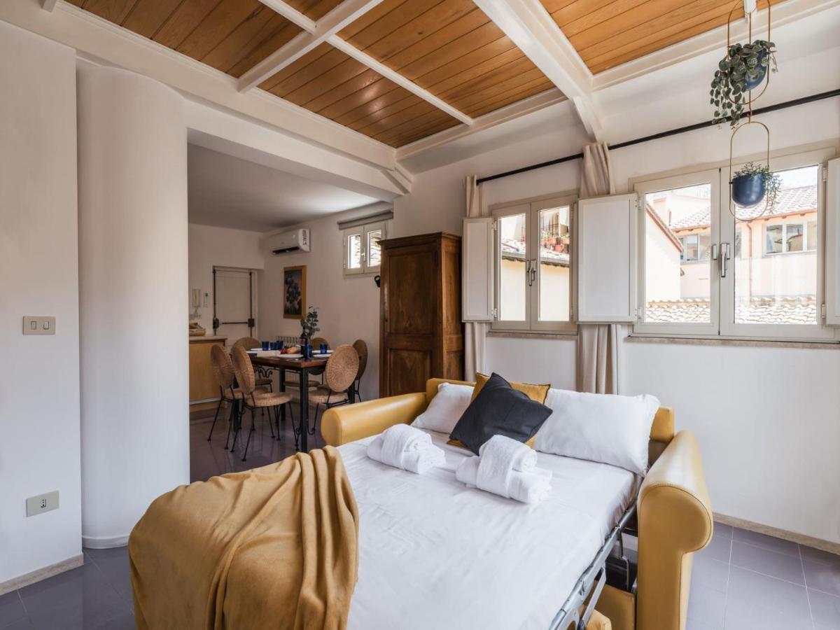 The Best Rent - Two-Bedroom Apartment With Terrace Near Trevi Fountain Řím Exteriér fotografie